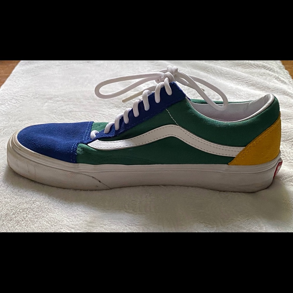VANS yacht club